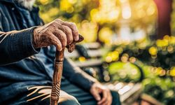 Dünya yaşlanıyor: 65 yaş üstü nüfus, 5 yaş altı çocukları geride bıraktı