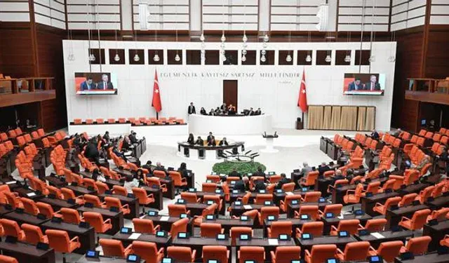 Kamu yöneticilerine verilecek zam geri çekildi