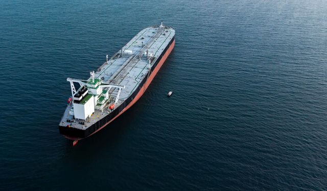 Sigorta maliyetleri %5’e fırladı: Hürmüz krizi küresel taşımacılığı felç ediyor