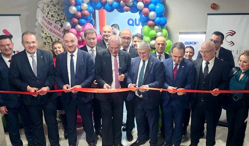 Maher Holding Sigorta Grubu, İç Anadolu Bölge Müdürlüğü’nün yeni ofis açılışında acenteleriyle bir araya geldi.
