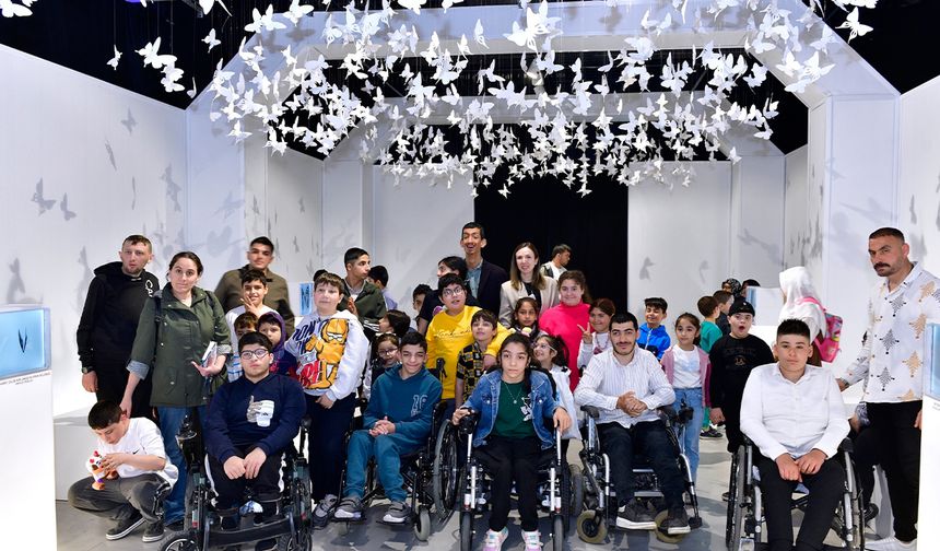 Katılım Emeklilik’ten miniklere dijital sürpriz: Hologramla doğa turu!