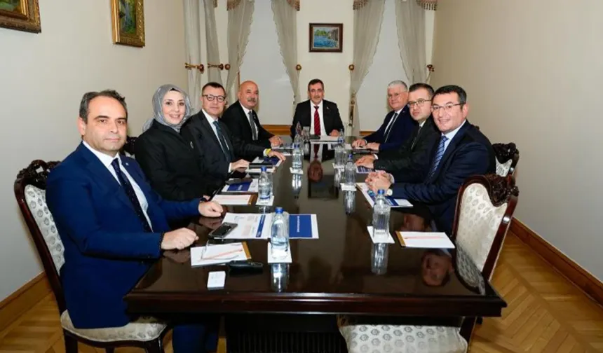 TSB Yönetim Kurulu, Cumhurbaşkanı Yardımcısı Cevdet Yılmaz’la bir araya geldi