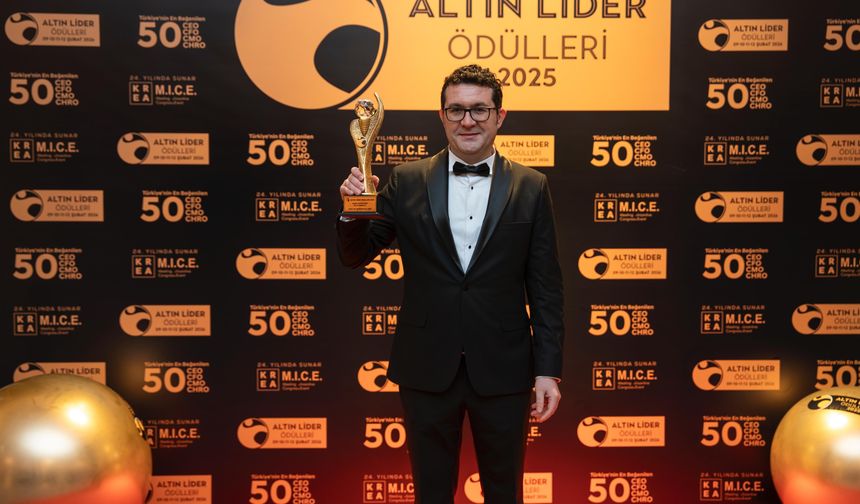 RS Holding CMO’su Dr. Naim Çetintürk en beğenilen CMO ödülünü kazandı