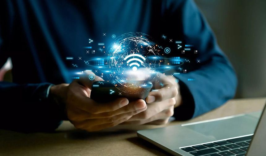 Türkiye'de internet kullanım nedenlerinin başında 'bilgi edinmek' yer alıyor