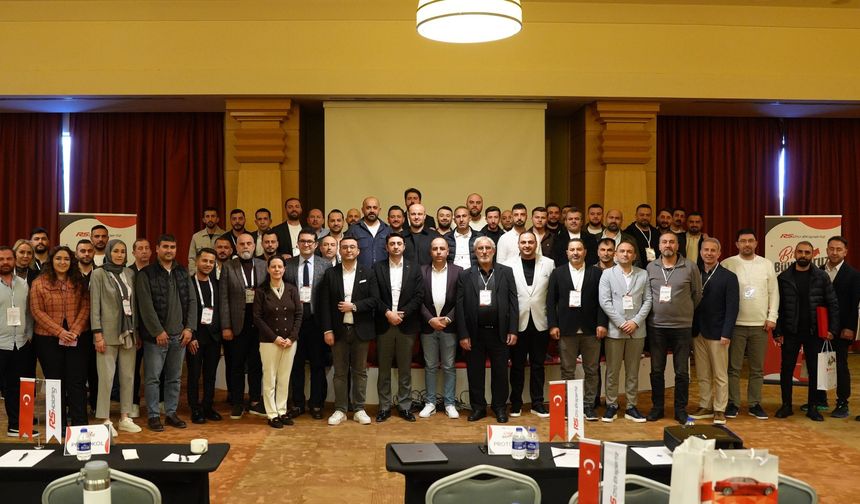 RS Oto Ekspertiz’den “Birlikte Büyüyoruz” temalı bayi toplantısı