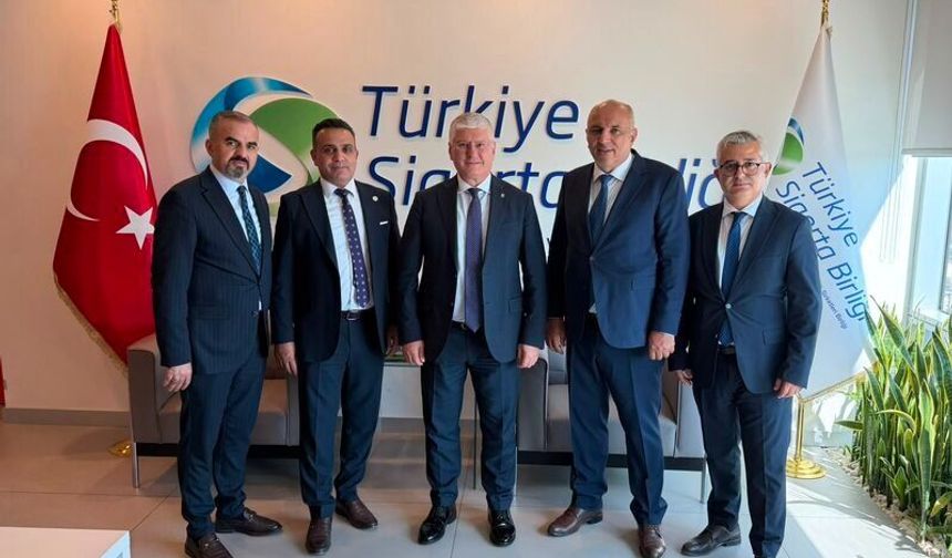 ATO Heyeti, TSB Başkanı Ahmet Yaşar ile bir araya geldi